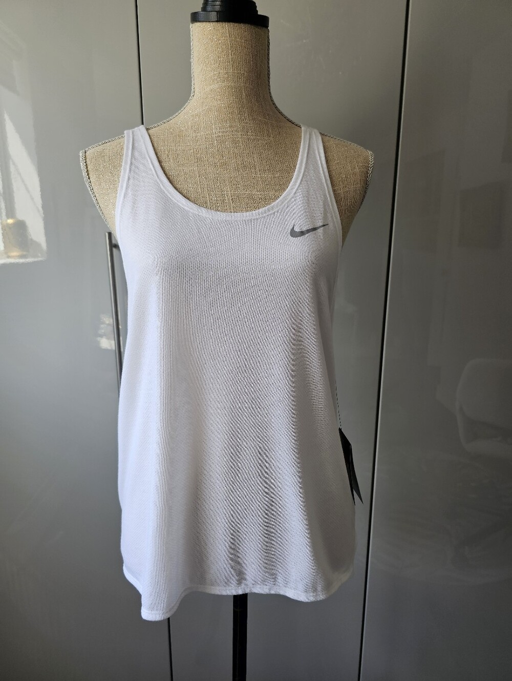 Nike Dri-Fit White Women's Athletic Scoop Neck Tank